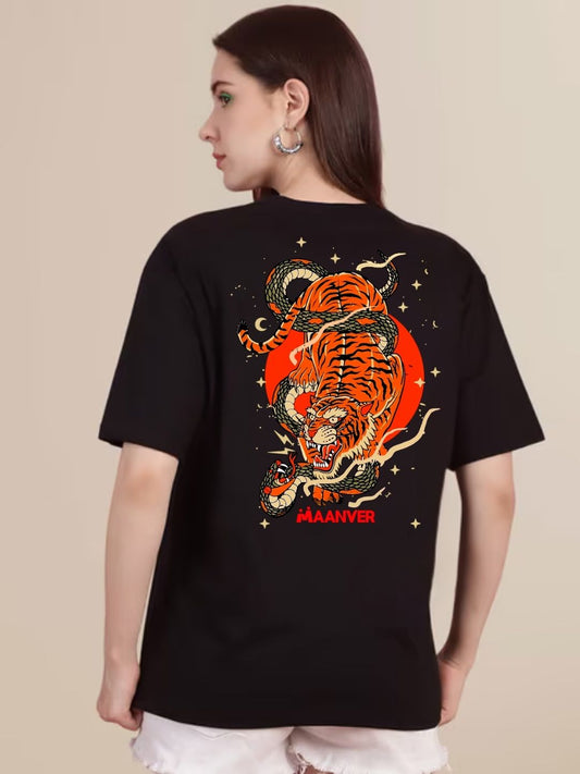 White Oversized Graphic T-Shirt – Tiger & Snake Print Maanver.com