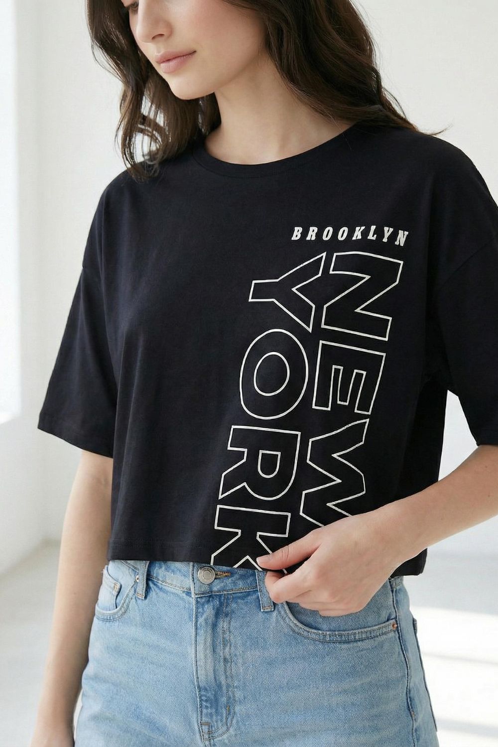NEW YORK Black Crop Top T-Shirt maanver clothing