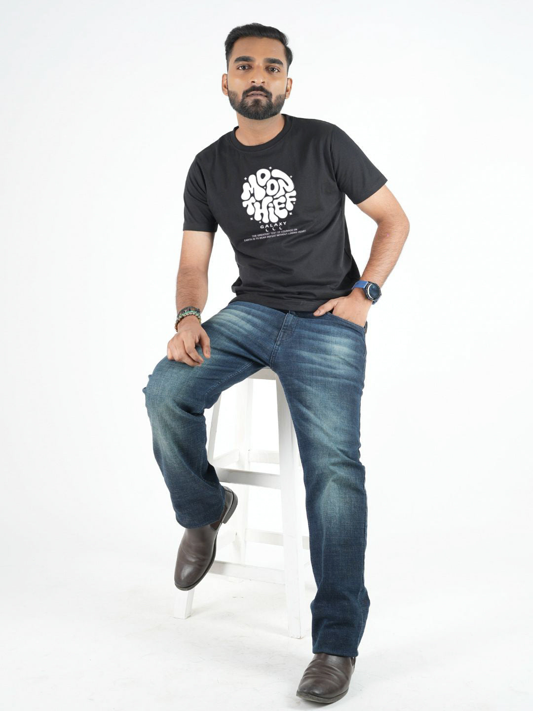 Black T-Shirt Moon There maanver clothing
