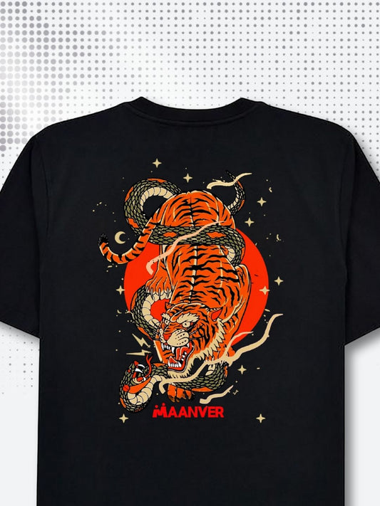 White Oversized Graphic T-Shirt – Tiger & Snake Print Maanver.com