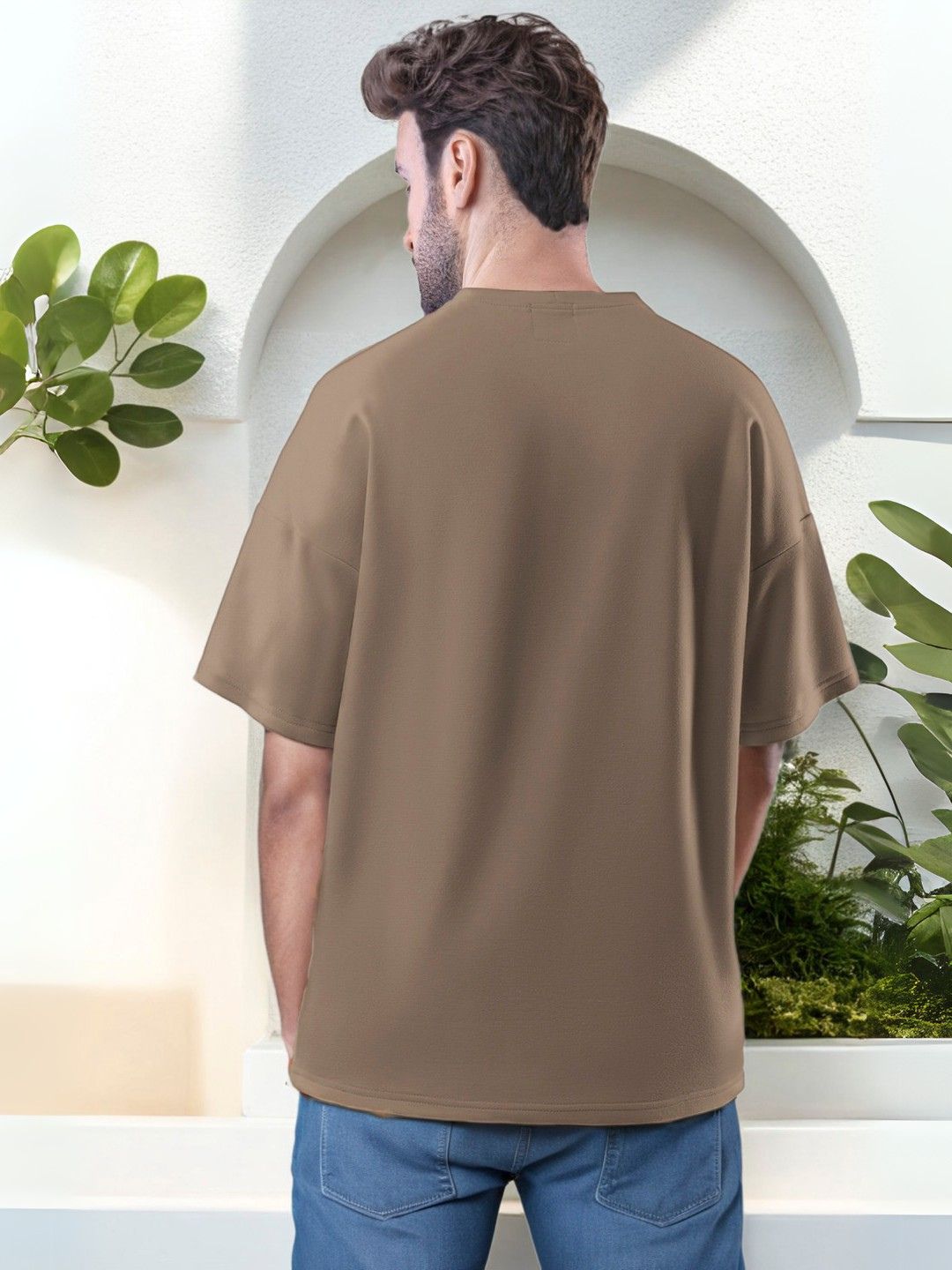 Beige T-Shirt Iced Coffee Club - Maanver.com