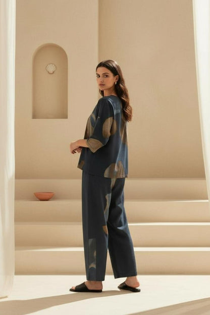 Women's Stylish Loungewear Set-Comfortable Abstract Print Top with Wide Leg Pants, Navy & Earth Tones Maanver.com