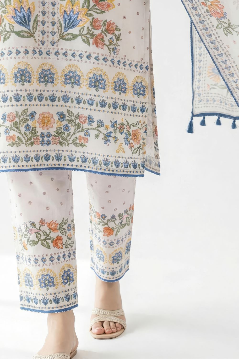 Ivory pastel floral Kurta Set Maanver.com