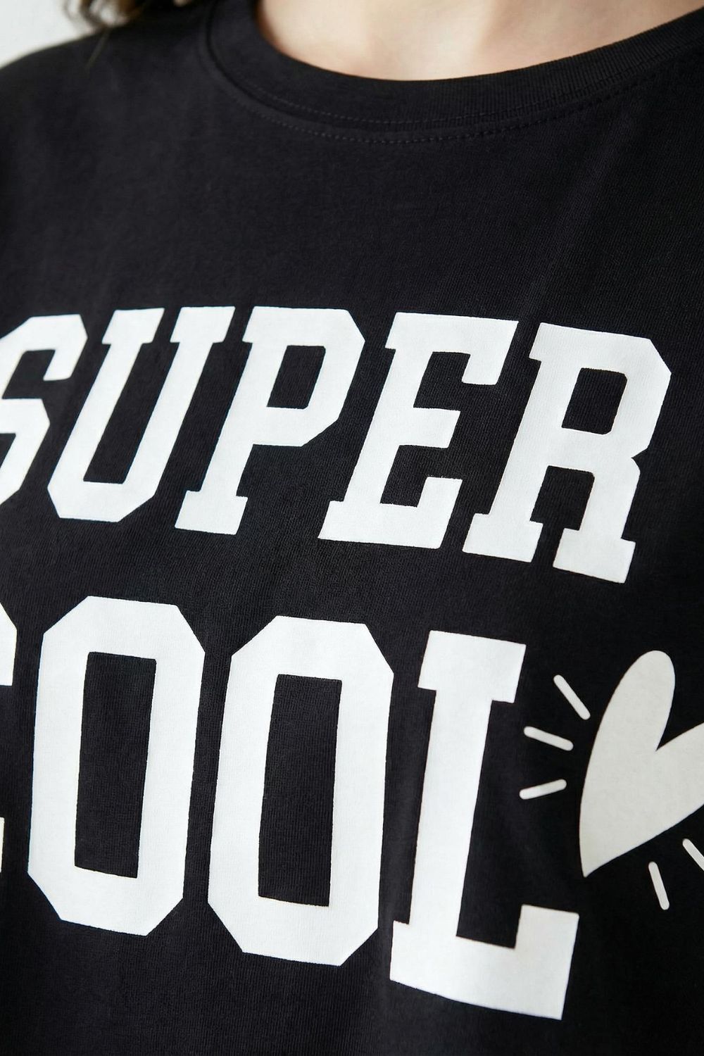 Super Cool Black Crop Top T-Shirt maanver clothing